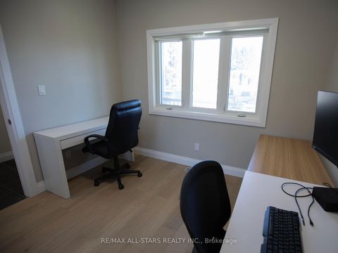 Photo 6 at 8 Georgina Street, Sutton & Jackson's Point, Georgina