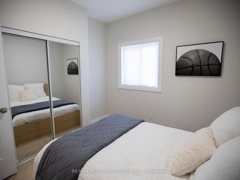 Photo 15 at 8 Georgina Street, Sutton & Jackson's Point, Georgina