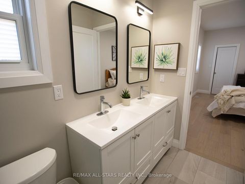 Photo 18 at 8 Georgina Street, Sutton & Jackson's Point, Georgina