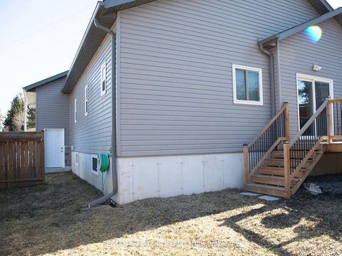 Photo 21 at 8 Georgina Street, Sutton & Jackson's Point, Georgina