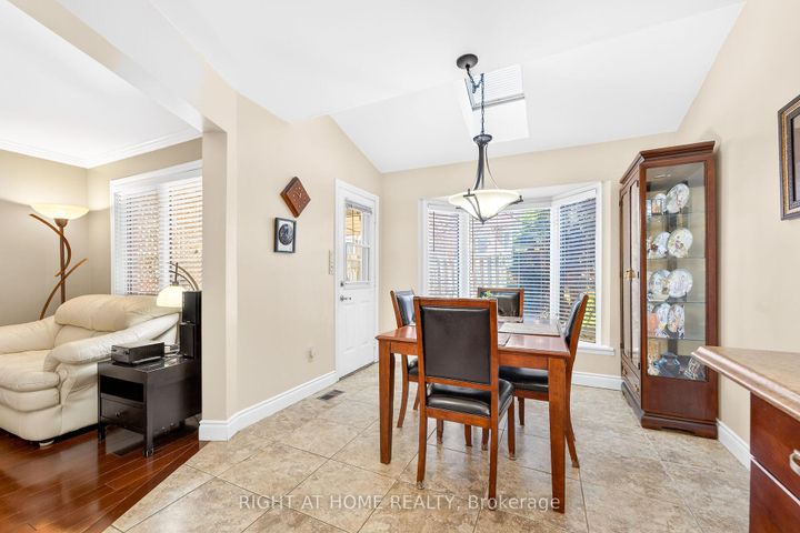 Photo 6 at 32 Perthshire Court, Barnstown, Hamilton