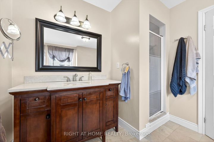 Photo 22 at 32 Perthshire Court, Barnstown, Hamilton