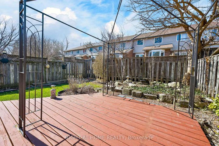 Photo 39 at 32 Perthshire Court, Barnstown, Hamilton