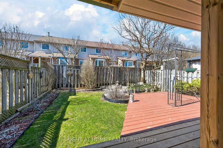 Photo 42 at 32 Perthshire Court, Barnstown, Hamilton