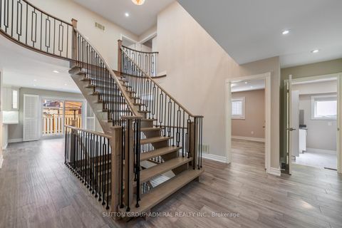 Photo 16 at 150 Rockwood Crescent, Beverley Glen, Vaughan