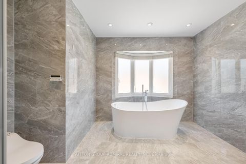 Photo 18 at 150 Rockwood Crescent, Beverley Glen, Vaughan