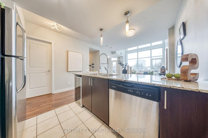 Photo 15 at 17 Town Centre Court, Bendale, Toronto