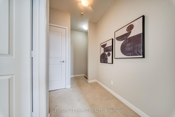 Photo 18 at 17 Town Centre Court, Bendale, Toronto