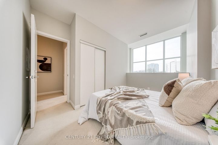 Photo 24 at 17 Town Centre Court, Bendale, Toronto