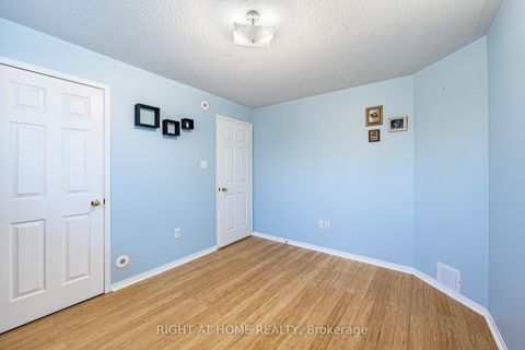 Photo 13 at 40 - 200 Mclevin Avenue, Malvern, Toronto