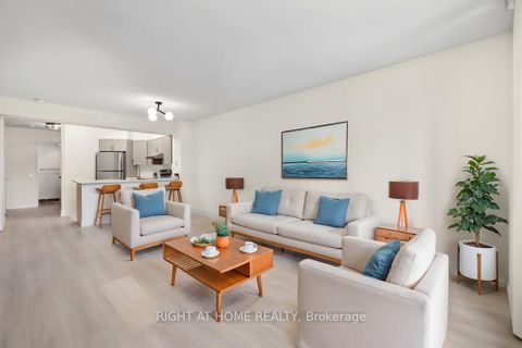 Photo 5 at 1103 - 750 Bay Street, Bay Street Corridor, Toronto