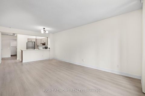 Photo 6 at 1103 - 750 Bay Street, Bay Street Corridor, Toronto