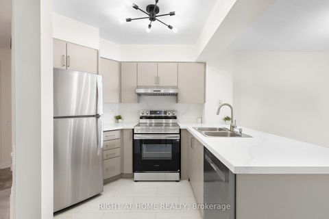 Photo 8 at 1103 - 750 Bay Street, Bay Street Corridor, Toronto