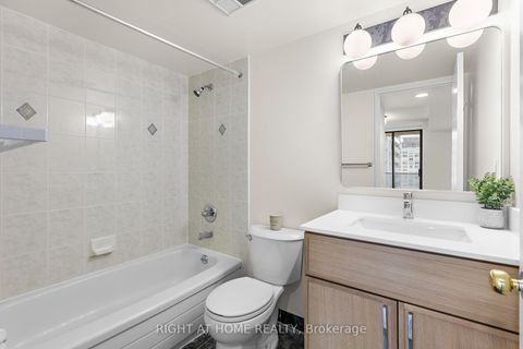 Photo 15 at 1103 - 750 Bay Street, Bay Street Corridor, Toronto