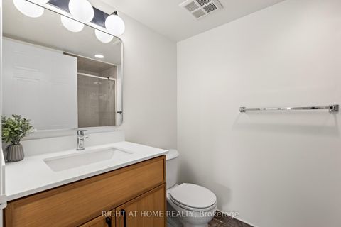 Photo 16 at 1103 - 750 Bay Street, Bay Street Corridor, Toronto