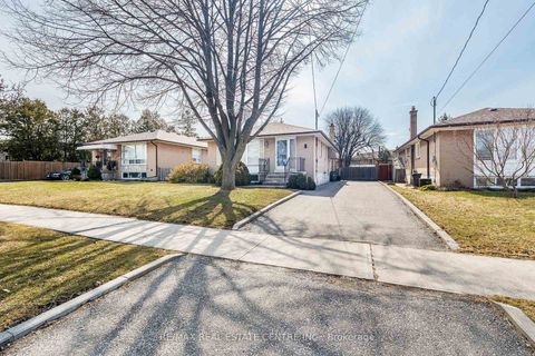 Photo 1 at 39 Bradstock Road, Humbermede, Toronto