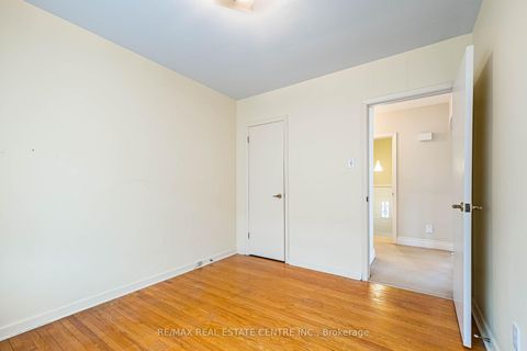 Photo 16 at 39 Bradstock Road, Humbermede, Toronto