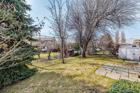 Photo 28 at 39 Bradstock Road, Humbermede, Toronto