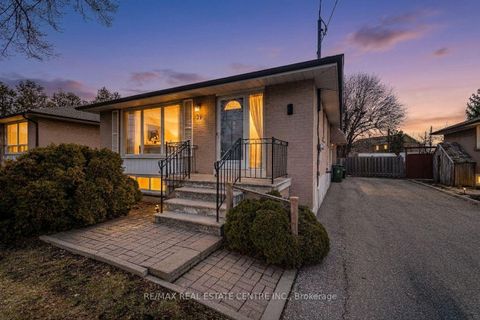 Photo 31 at 39 Bradstock Road, Humbermede, Toronto