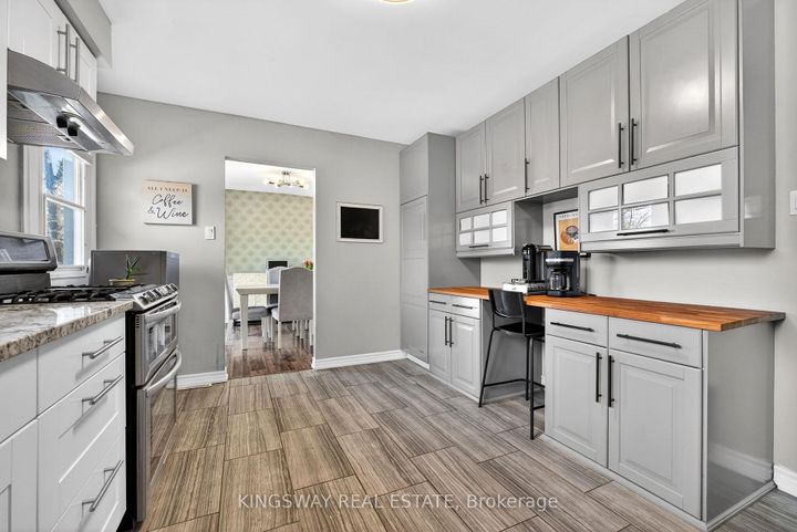 Photo 13 at 602 Clare Place S, Shoreacres, Burlington