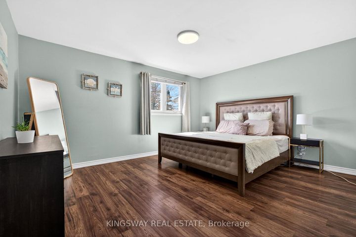 Photo 16 at 602 Clare Place S, Shoreacres, Burlington