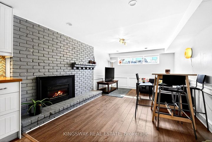 Photo 25 at 602 Clare Place S, Shoreacres, Burlington