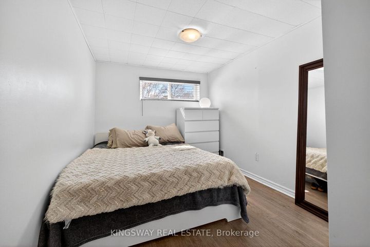 Photo 32 at 602 Clare Place S, Shoreacres, Burlington