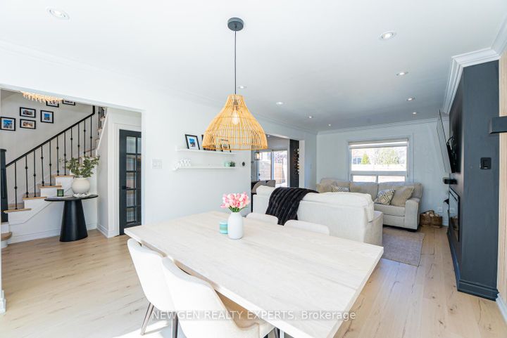 Photo 11 at 19 Stillwater Crescent, Brampton West, Brampton