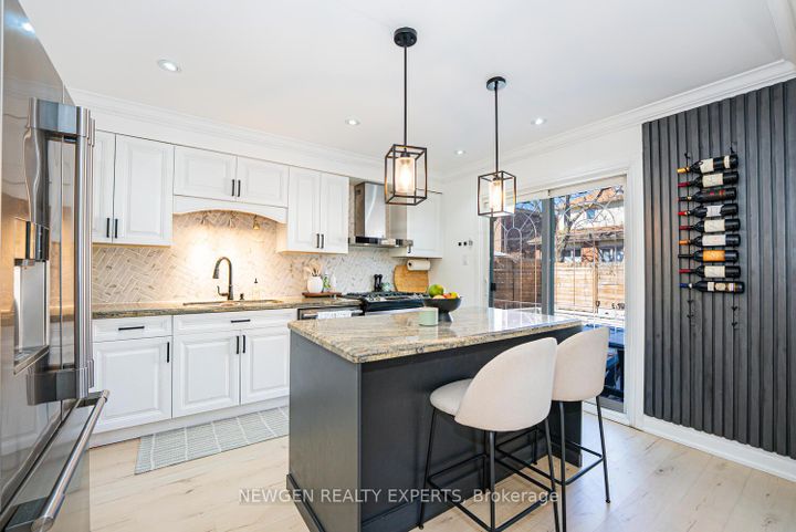 Photo 13 at 19 Stillwater Crescent, Brampton West, Brampton