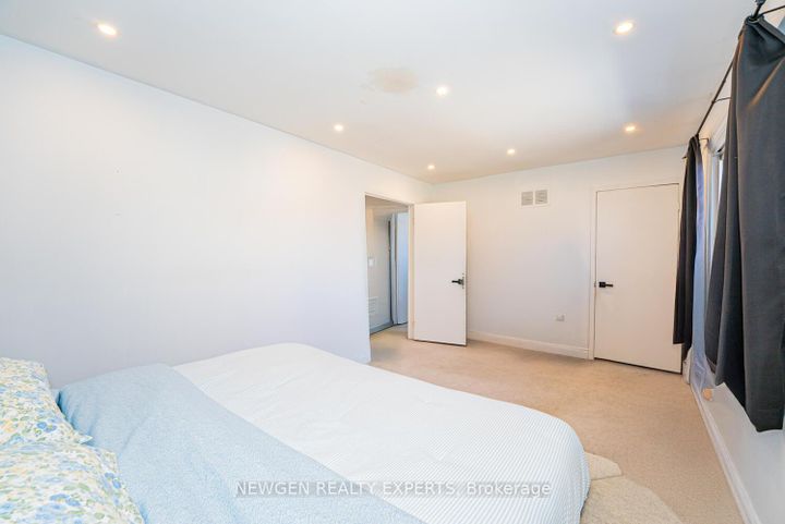 Photo 23 at 19 Stillwater Crescent, Brampton West, Brampton