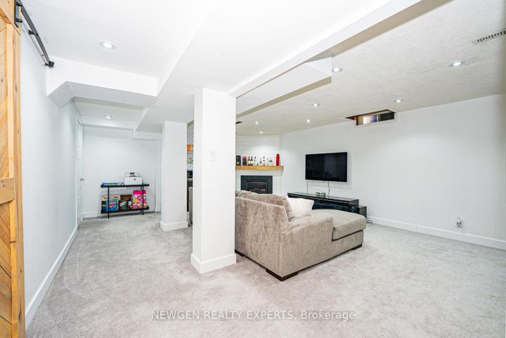 Photo 34 at 19 Stillwater Crescent, Brampton West, Brampton