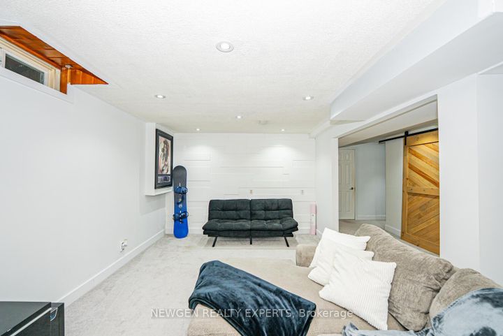 Photo 38 at 19 Stillwater Crescent, Brampton West, Brampton