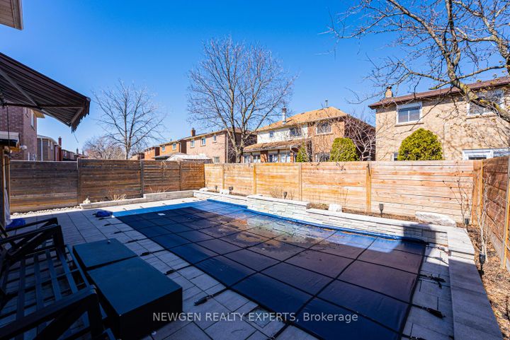 Photo 46 at 19 Stillwater Crescent, Brampton West, Brampton