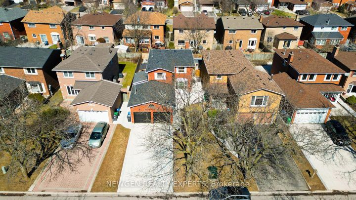 Photo 48 at 19 Stillwater Crescent, Brampton West, Brampton