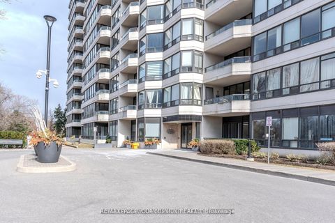 Photo 2 at 1002 - 8501 Bayview Avenue, Doncrest, Richmond Hill