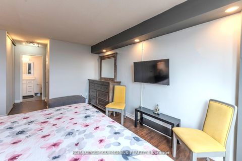 Photo 15 at 1002 - 8501 Bayview Avenue, Doncrest, Richmond Hill