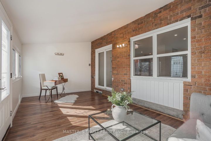 Photo 16 at 97 Pauline Court, Glen Shields, Vaughan