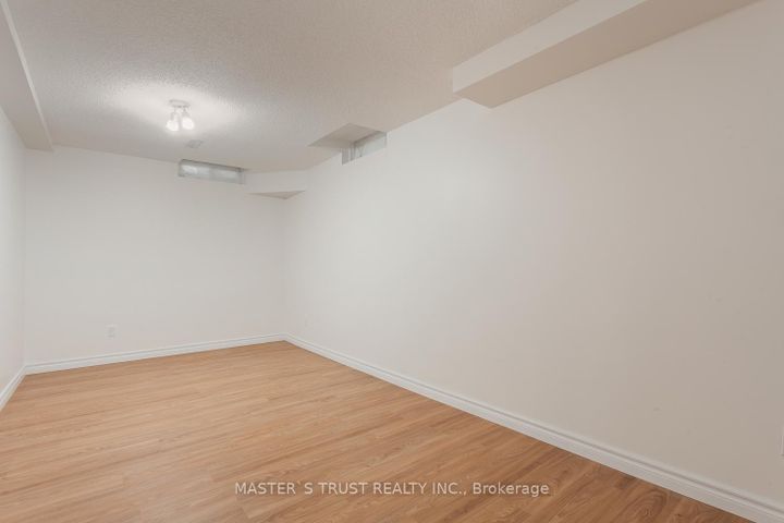 Photo 30 at 97 Pauline Court, Glen Shields, Vaughan