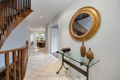 Photo 6 at 27 Gaydon Avenue, Pelmo Park W5, Toronto