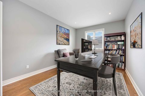 Photo 7 at 27 Gaydon Avenue, Pelmo Park W5, Toronto