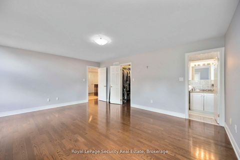 Photo 21 at 27 Gaydon Avenue, Pelmo Park W5, Toronto