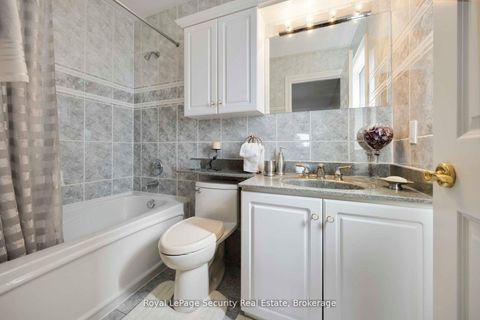 Photo 22 at 27 Gaydon Avenue, Pelmo Park W5, Toronto