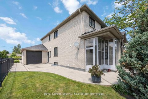 Photo 35 at 27 Gaydon Avenue, Pelmo Park W5, Toronto