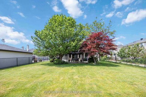 Photo 36 at 27 Gaydon Avenue, Pelmo Park W5, Toronto