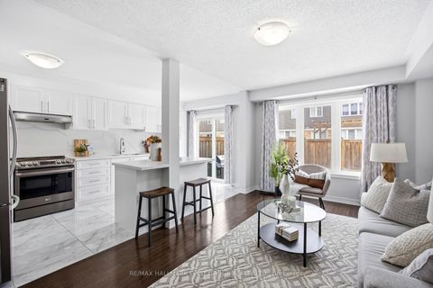 Photo 12 at 2405 Hill Rise Street, Windfields, Oshawa