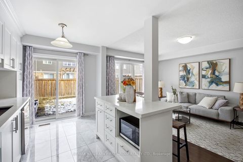 Photo 18 at 2405 Hill Rise Street, Windfields, Oshawa