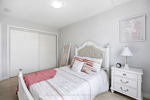 Photo 33 at 2405 Hill Rise Street, Windfields, Oshawa