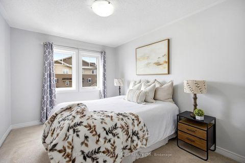 Photo 34 at 2405 Hill Rise Street, Windfields, Oshawa