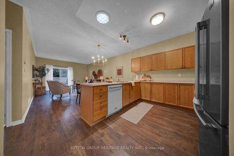 Photo 3 at 18 - 1111 Wilson Road N, Pinecrest, Oshawa