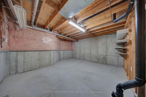 Photo 13 at 18 - 1111 Wilson Road N, Pinecrest, Oshawa